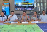 Polda Jabar mengungkap kasus dugaan tindak pidana pemalsuan surat yang berkaitan dengan praktik mafia. Foto. Dok. Humas Polda Jabar.