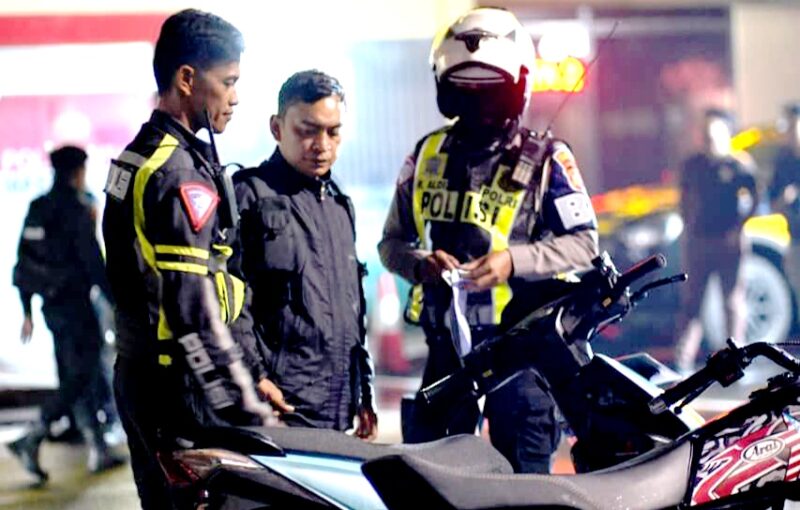Polresta Bandung Gelar Patroli Malam Minggu, Amankan 22 Motor dan 1 Pengendara.