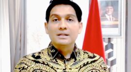 Bupati Indramayu, Lucky Hakim, mengambil langkah tegas dengan memberhentikan sementara Kepala Desa atau Kuwu Sukadadi, Kecamatan Arahan, bernama Caswita.