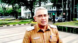 Pemerintah Kota Bandung tidak akan lagi mengangkut sampah organik dari tempat wisata berpengelola termasuk hotel.