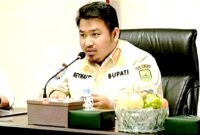 Respons Bupati Subang Reynaldi atas tragedi miras oplosan yang menelan korban jiwa sebanyak 8 orang. 