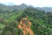 Pemkab Sumedang melakukan mitigasi dan penanganan cepat terhadap longsor di Dusun Cisoka, Desa Citengah, Sumedang Selatan.