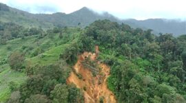 Pemkab Sumedang melakukan mitigasi dan penanganan cepat terhadap longsor di Dusun Cisoka, Desa Citengah, Sumedang Selatan.