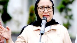 Wakil Kepala Badan Bidang Komunikasi dan Investigasi, Nanik S. Deyang, menjelaskan bahwa besaran anggaran Rp13.000 dan Rp15.000 tidak sepenuhnya digunakan untuk bahan baku makanan.