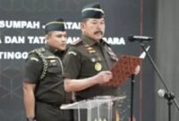 Jaksa Agung, ST Burhanuddin, telah melakukan mutasi besar-besaran terhadap 31 Kepala Kejaksaan Negeri (Kajari) di seluruh Indonesia.