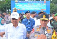 Kapolda Jawa Barat memimpin Apel Gelar Pasukan Operasi Ketupat 2026 di jajaran Polda Jawa Barat dihadiri Gubernur Jabar Dedi Mulyadi (KDM).