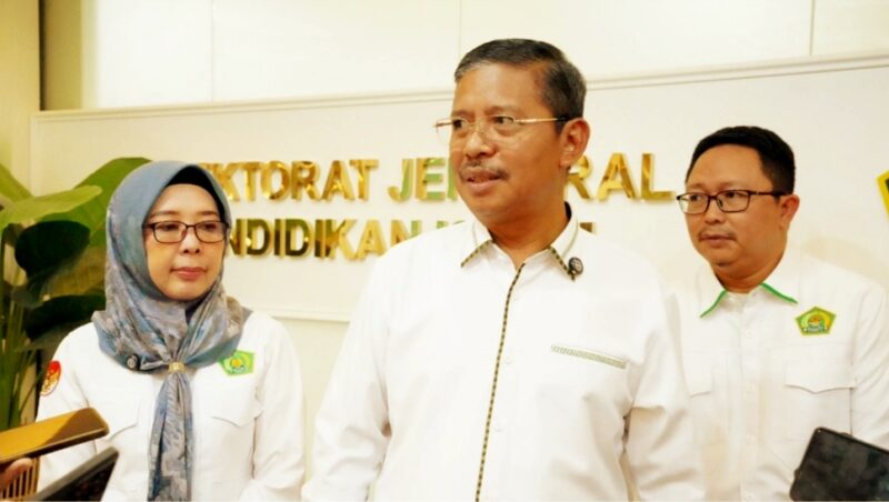 Direktur Jenderal Pendidikan Islam, Amien Suyitno, menyatakan lembaga RA dan madrasah yang telah menuntaskan persyaratan administratif sudah dapat menerima dana BOP dan BOS.