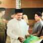 Bupati Sumedang Dony Ahmad Munir didampingi Wakil Bupati M. Fajar Aldila dalam rangkaian peringatan Nuzulul Quran 1447 Hijriah dan Silaturahmi Alim Ulama Tahun 2026.