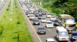 Arus Mudik di Tol Cipali Meningkat, One Way Diberlakukan.