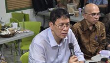 Menkeu Purbaya Yudhi Sadewa menyatakan bahwa kebijakan pemberian gaji ke-13 bagi ASN di tengah upaya efisiensi anggaran masih belum diputuskan.