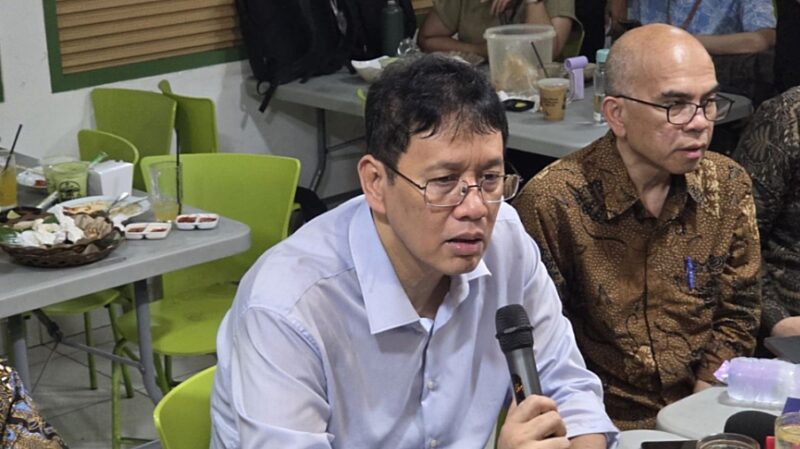 Menkeu Purbaya Yudhi Sadewa menyatakan bahwa kebijakan pemberian gaji ke-13 bagi ASN di tengah upaya efisiensi anggaran masih belum diputuskan.