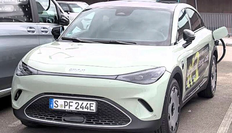 Pajak gratis untuk kendaraan listrik berbasis baterai atau battery electric vehicle (BEV) resmi berakhir. Foto. Wikipedia Otomotif. 