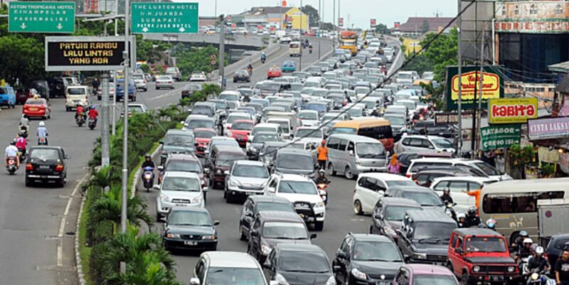 Kemacetan di Kota Bandung kembali menjadi sorotan Wali Kota Muhammad Farhan. 