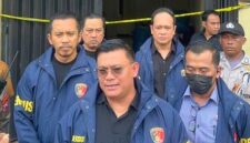 Gakkum Lundup Bareskrim Polri menggeledah kantor PT TSL terkait kasus importasi handphone (HP) ilegal yang didatangkan dari China.