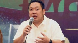 Wakil Ketua Komisi IX DPR RI, Charles Honoris, mengkritik pernyataan Kepala Badan Gizi Nasional (BGN).