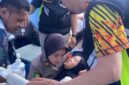 Polda Jawa Barat melalui Bidang Kedokteran dan Kesehatan (Biddokkes) memberikan layanan kesehatan kepada para peserta aksi di kawasan Monumen Nasional (Monas), Jakarta.