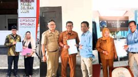 Ketua Masyarakat Adat Sumedanglarang Susane Febriyati Suryakartalegawa, S.H., didampingi Ketua pengawas Majelis R. Iman Sugiamam, S.sos., saat melakukan audiensi ke KSL dan lembaga terkait di Pemda Sumedang.