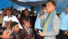 Gibran melakukan kunjungan kerja ke Kecamatan Amfoang Barat Daya, Kabupaten Kupang, NTT.