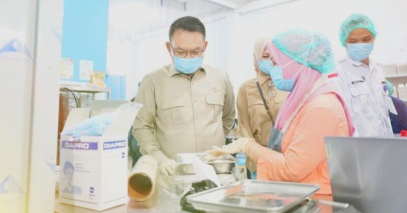 Kepala Staf Kepresidenan, Dudung Abdurachman, melakukan inspeksi mendadak (sidak) ke dua dapur Satuan Pelayanan Pemenuhan Gizi (SPPG)