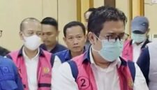 Dirjen SumberbDaya Air jadi tersangka, diduga terima suap Rp2 miliar dan mobil mewah. 