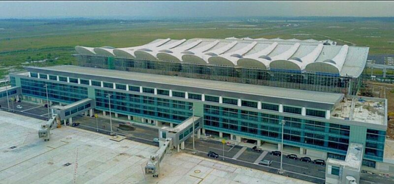 Bandara Kertajati, atau Bandara Internasional Jawa Barat (BIJB), adalah bandara utama di Kabupaten Majalengka, Provinsi Jawa Barat, Indonesia. Diresmikan pada 2018 dan beroperasi penuh sejak Oktober 2023, bandara ini menjadi gerbang udara terbesar kedua di Indonesia setelah Bandara Soekarno-Hatta. 