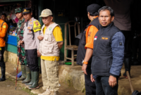 Camat Cisalak apresiasi Tim SAR, sampaikan bela sungkawa kepada keluarga korban. 