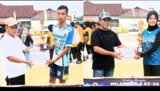 Partai puncak Turnamen Bola Voli Delta Nusantara CUP 2026 berlangsung sengit dan sarat tensi. Minggu (21/6/2026).