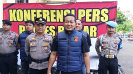 Satreskrim Polres Banjar berhasil membekuk dua pelaku pencurian kendaraan bermotor (curanmor) serta mengungkap sejumlah kasus yang meresahkan masyarakat.