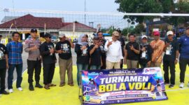 Acara pembukaan dihadiri oleh Anggota DPRD Provinsi Jawa Barat, yang secara langsung membuka turnamen tersebut. Turut hadir pula unsur Forkopimcam Cisalak serta para tamu undangan. 