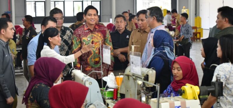 Lucky Hakim menegaskan bahwa Kabupaten Indramayu memiliki potensi besar untuk berkembang sebagai kawasan industri. 