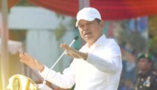 Pemerintah Provinsi Jawa Barat menyiapkan program beasiswa bagi hingga 80 ribu calon murid yang tidak tertampung di sekolah negeri.