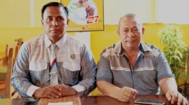 Menjelang pembacaan putusan, keluarga korban kembali mendesak majelis hakim agar menjatuhkan hukuman mati kepada terdakwa Ririn Rifanto.